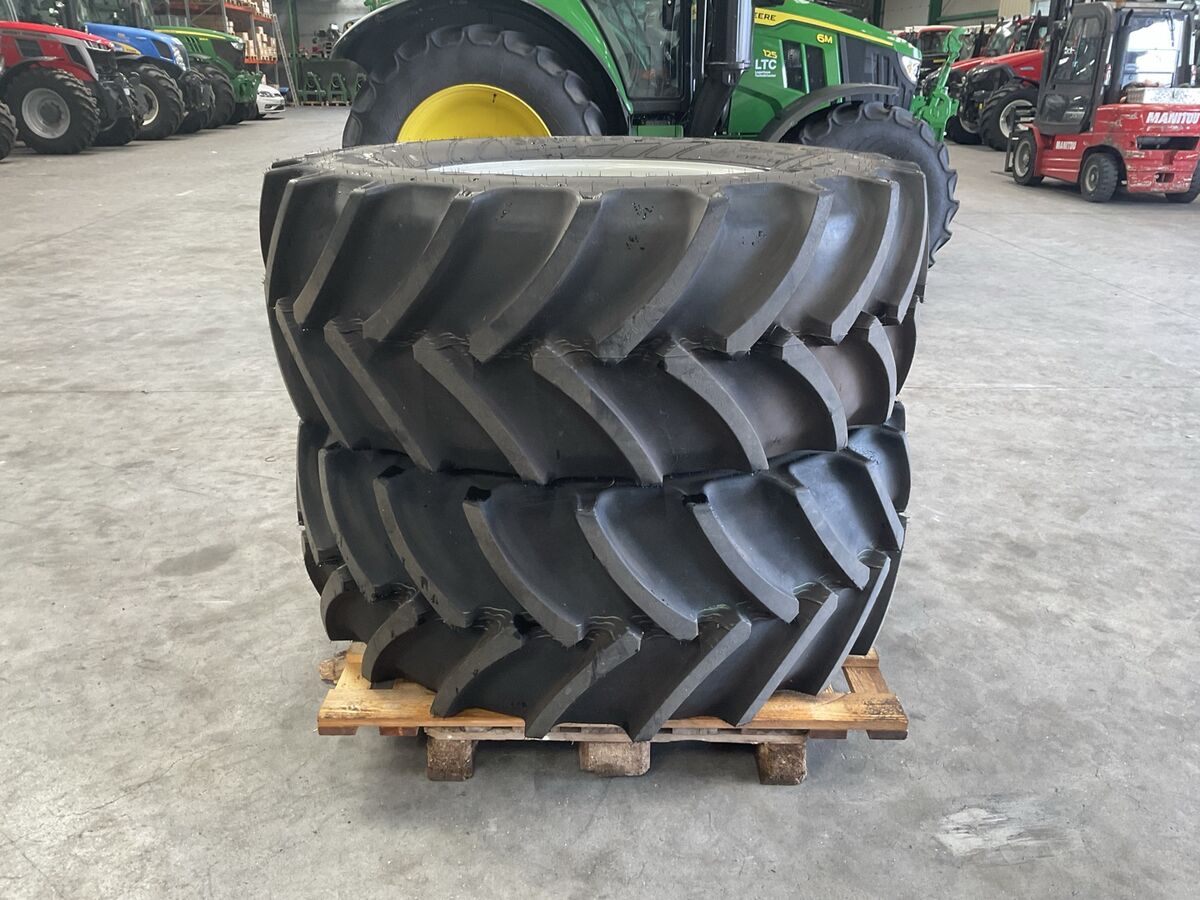 Mitas Lindner 540/65-R30 und 440/65R20 2