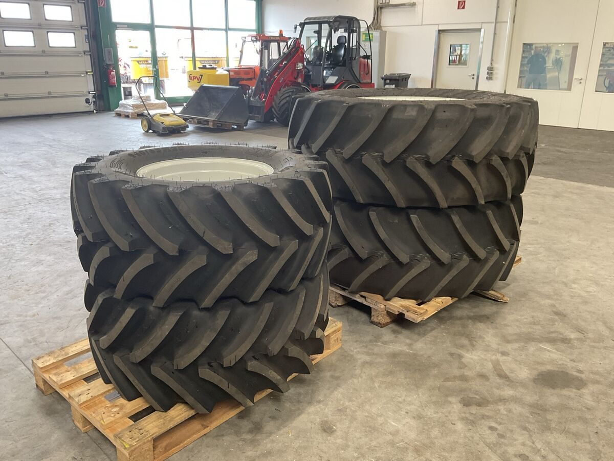 Mitas Lindner 540/65-R30 und 440/65R20 3
