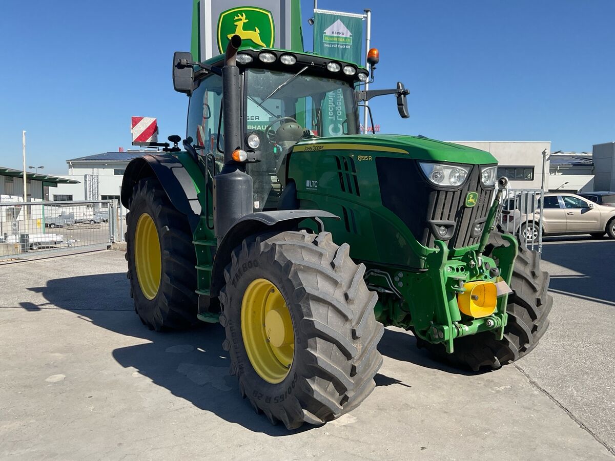 John Deere 6195R 2