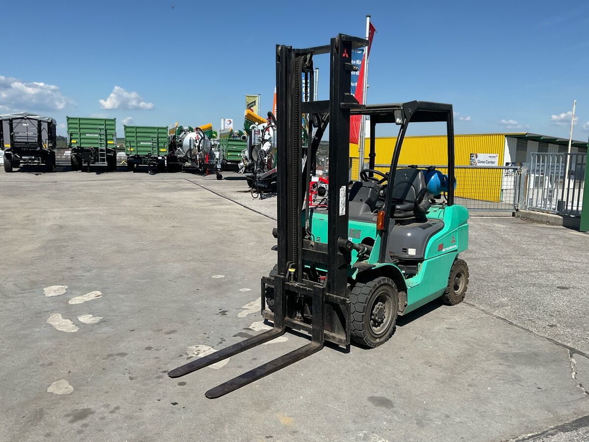 Mitsubishi FG25N Gasstapler 1