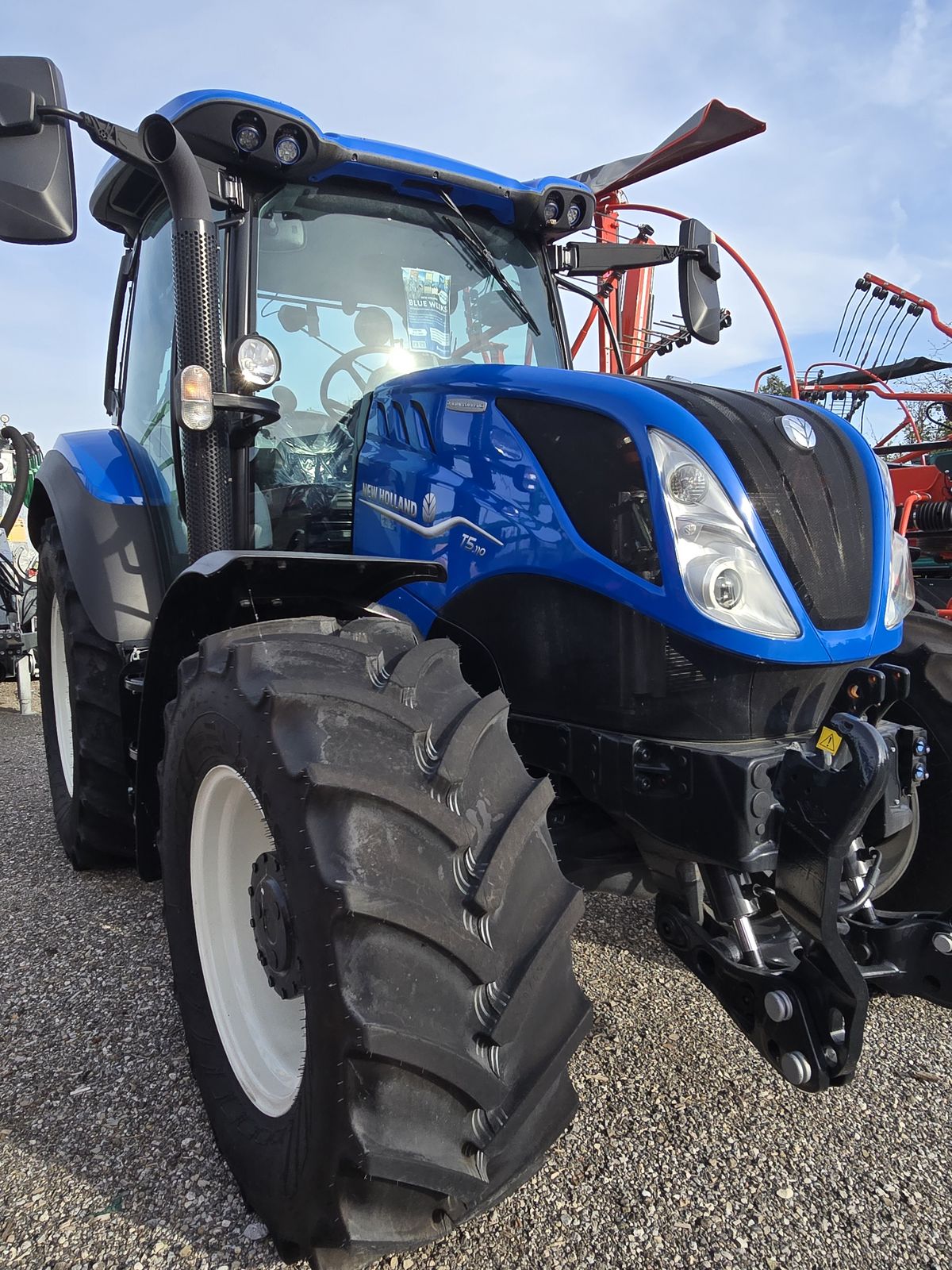 New Holland T5.110 Dynamic Command (Stage V) 2