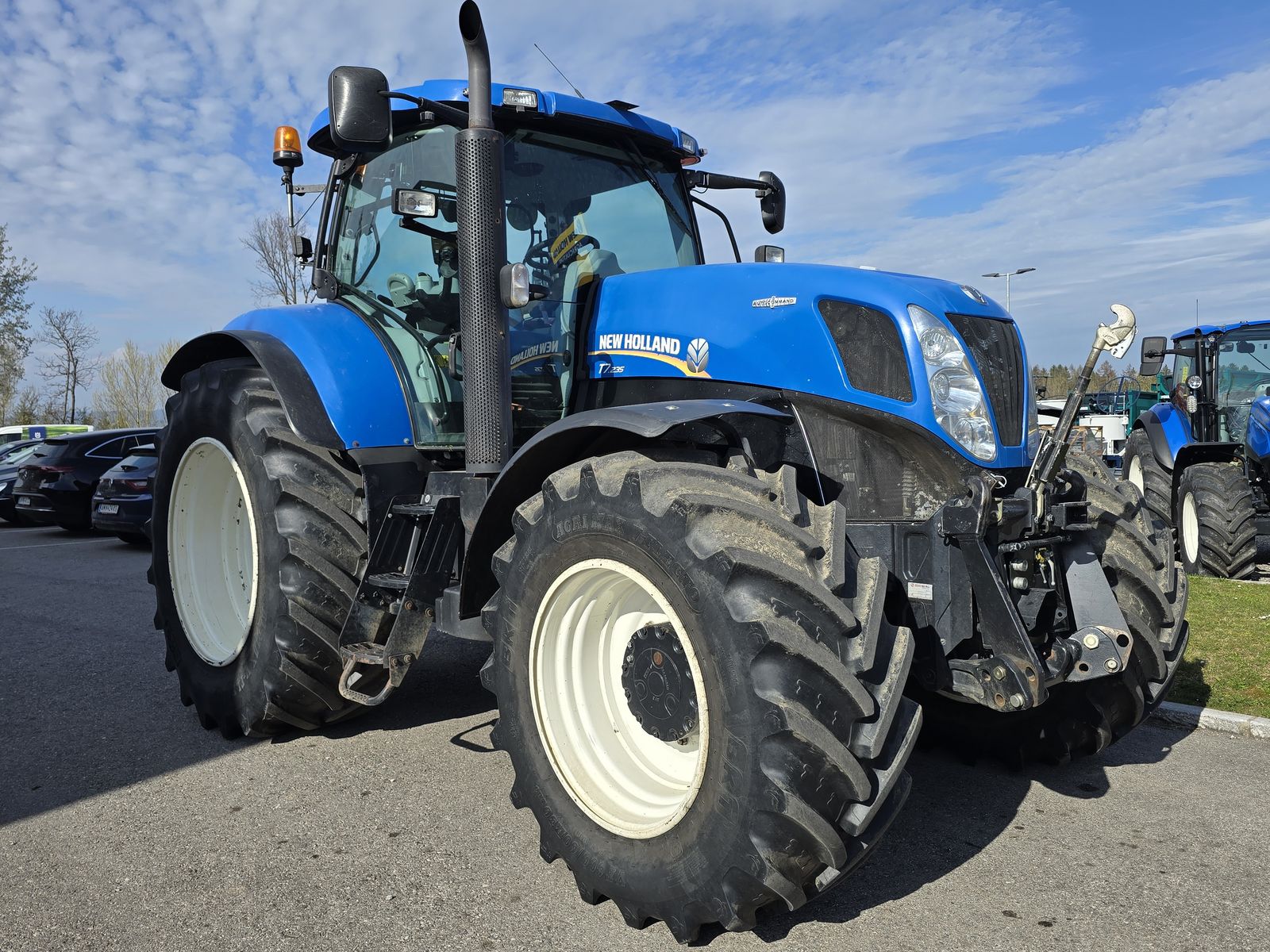New Holland T7040 Auto Command 2