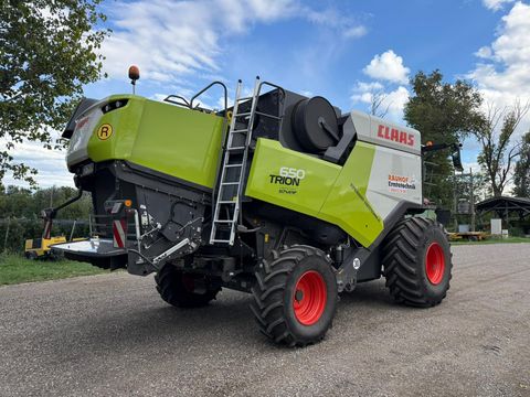 Claas Trion 650  