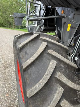 Claas Trion 650  