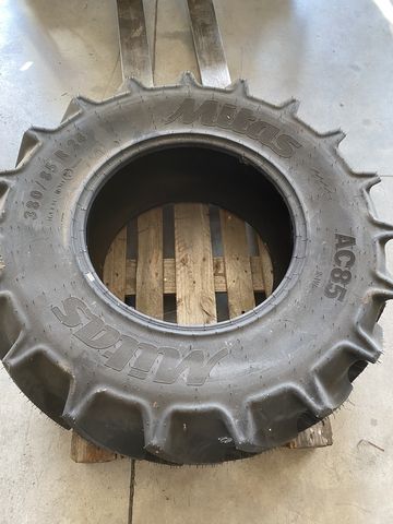Mitas AC 85