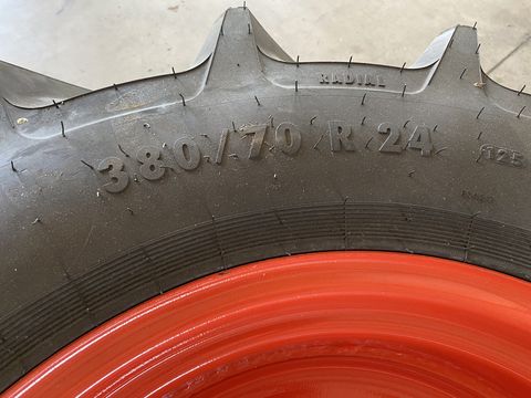 Mitas 380/70 R24