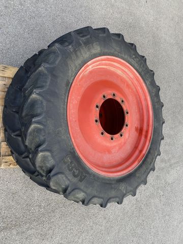 Mitas 270/95 R32
