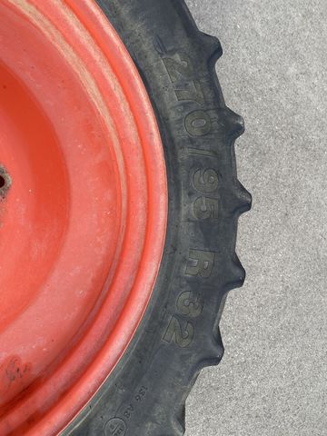 Mitas 270/95 R32