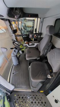 Claas Lexion 6700