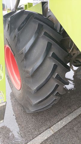 Claas Avero 160