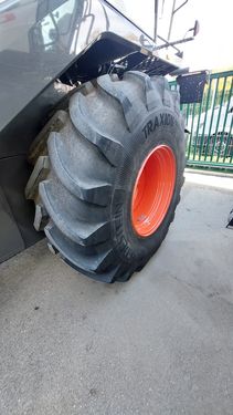Claas Trion 730