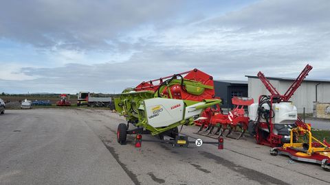 Claas Trion 730