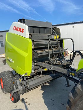 Claas Variant 385 RC
