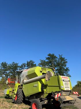 Claas Avero 240