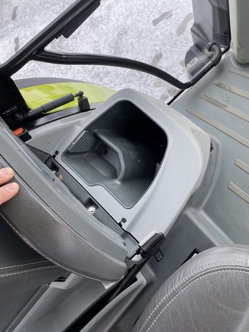 Claas Arion 550 CEBIS CMATIC