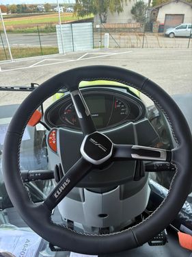 Claas Axion 930 CEBIS (Stage V)