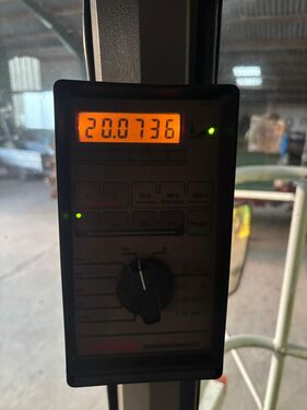 Claas Mega 208