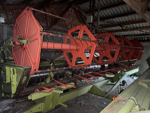 Claas Mega 208