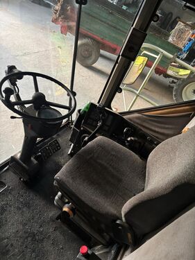 Claas Mega 208