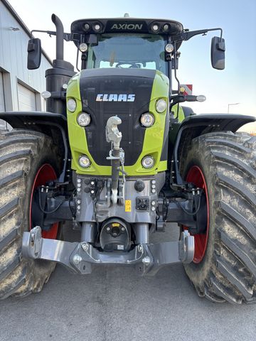 Claas Axion 960 CEBIS (Stage V)