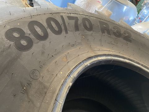 Mitas 800/70 R32