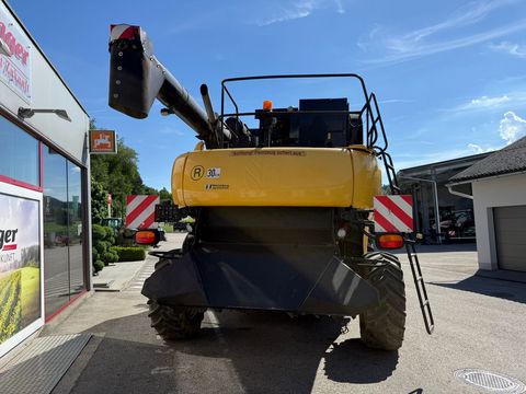 New Holland CR980