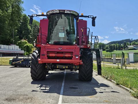 Case IH Axial-Flow® 8250