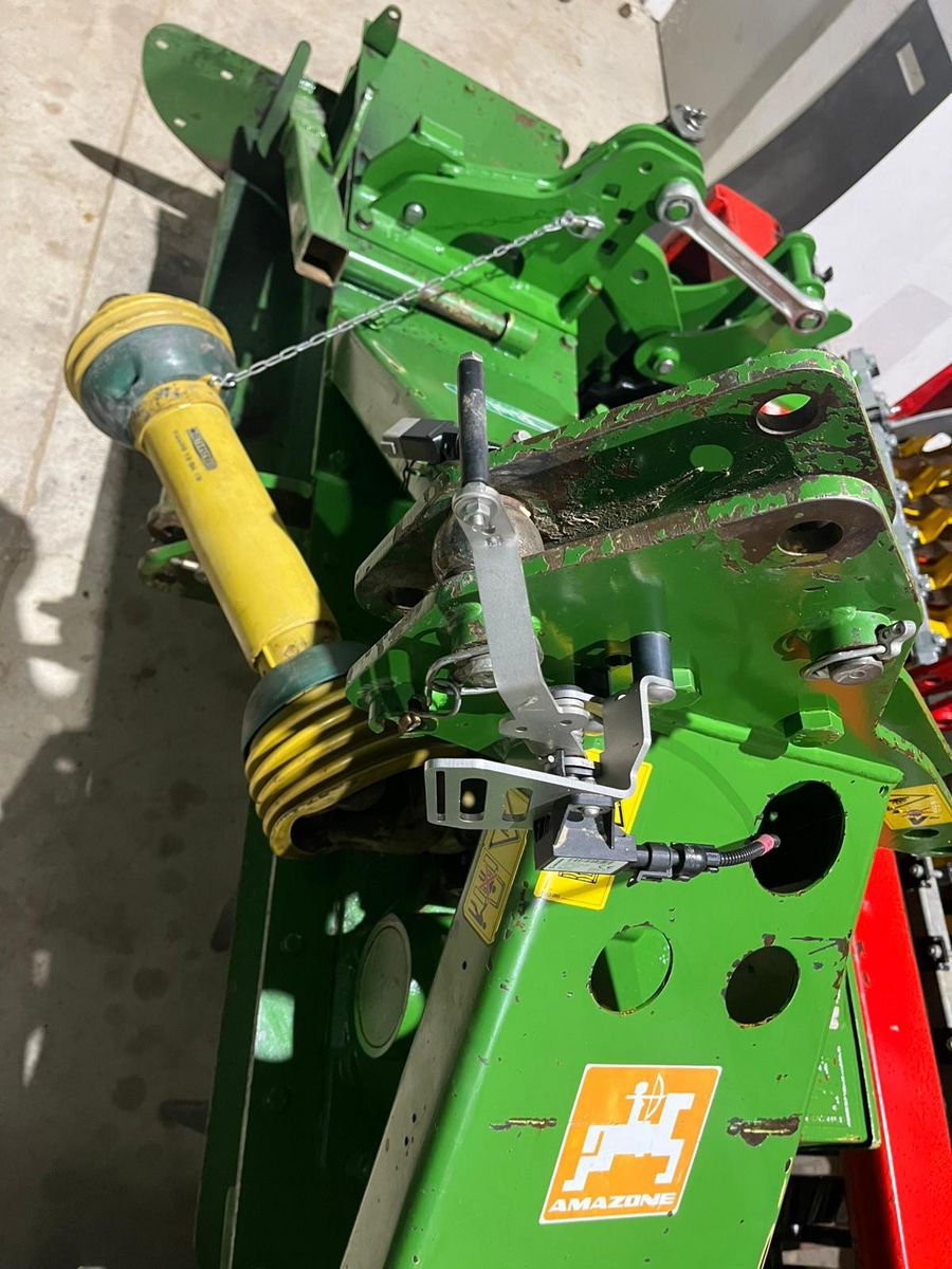 Amazone KG 303 (Kreiselgrubber + Güttler) 3