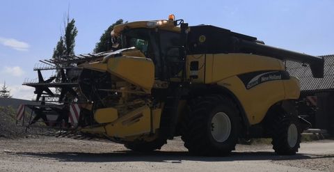 New Holland CR980