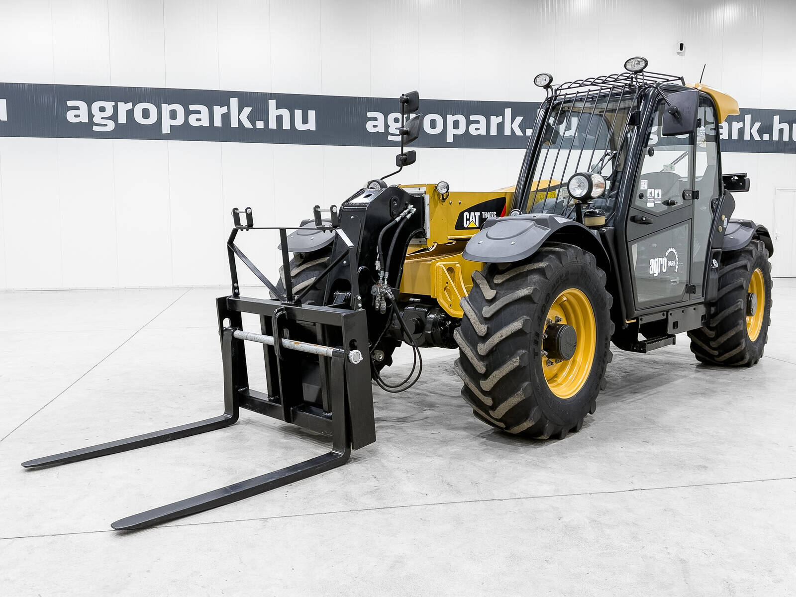 Caterpillar TH407C Agri 7,3 m, 3700 kg, air con, 150 liter p 1