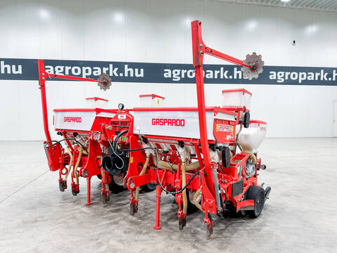 Gaspardo MTE 6-row precision planter, 400 L fertilizer ho