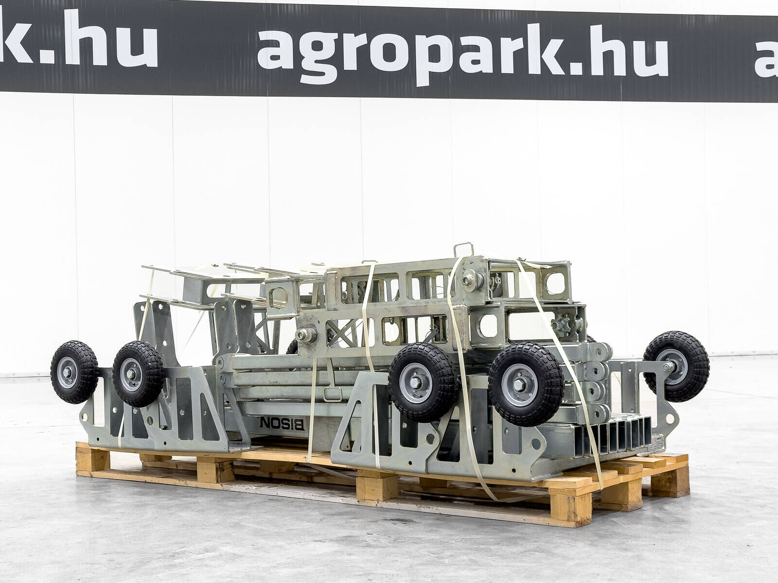 C-Lift M20 container lifter 2