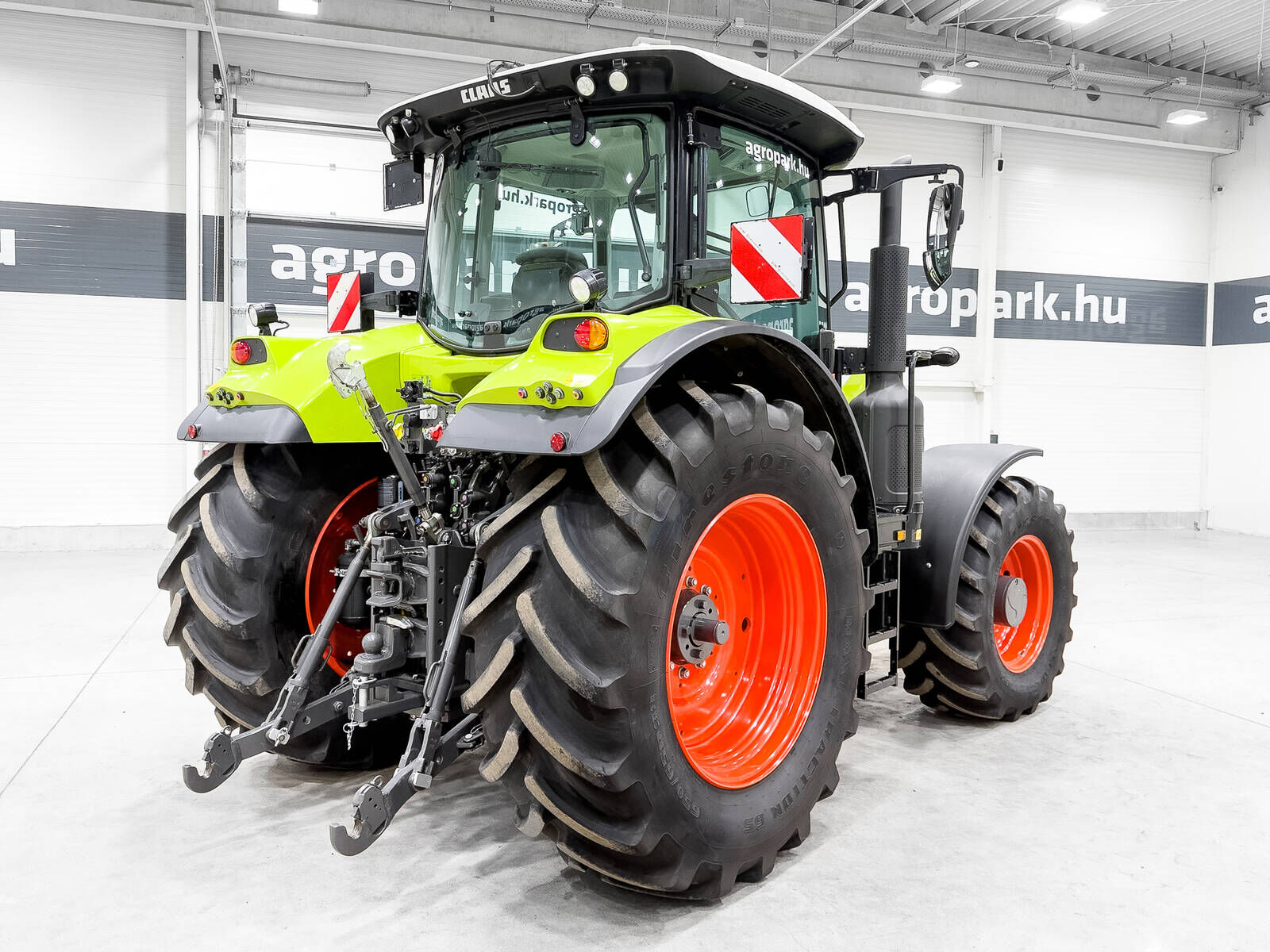 Claas Arion 660 CMATIC 50 km/h, axle suspension, cab s 3