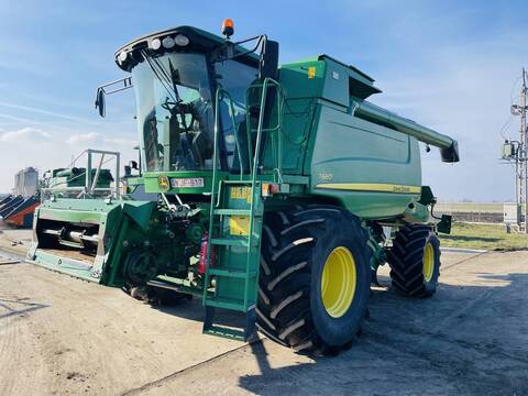 John Deere T660 4WD