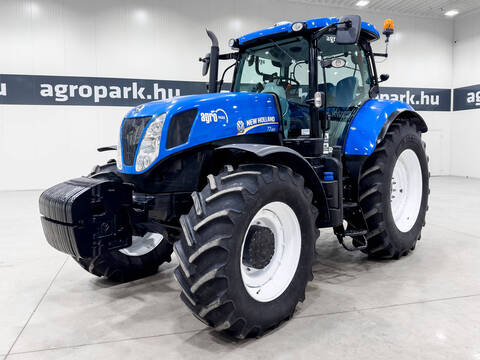 New Holland T7.220