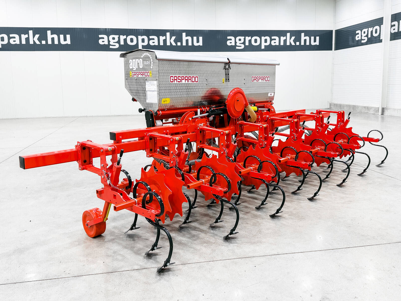 Gaspardo HS6 UNUSED folding frame, 8-row inter-row cultiv 2