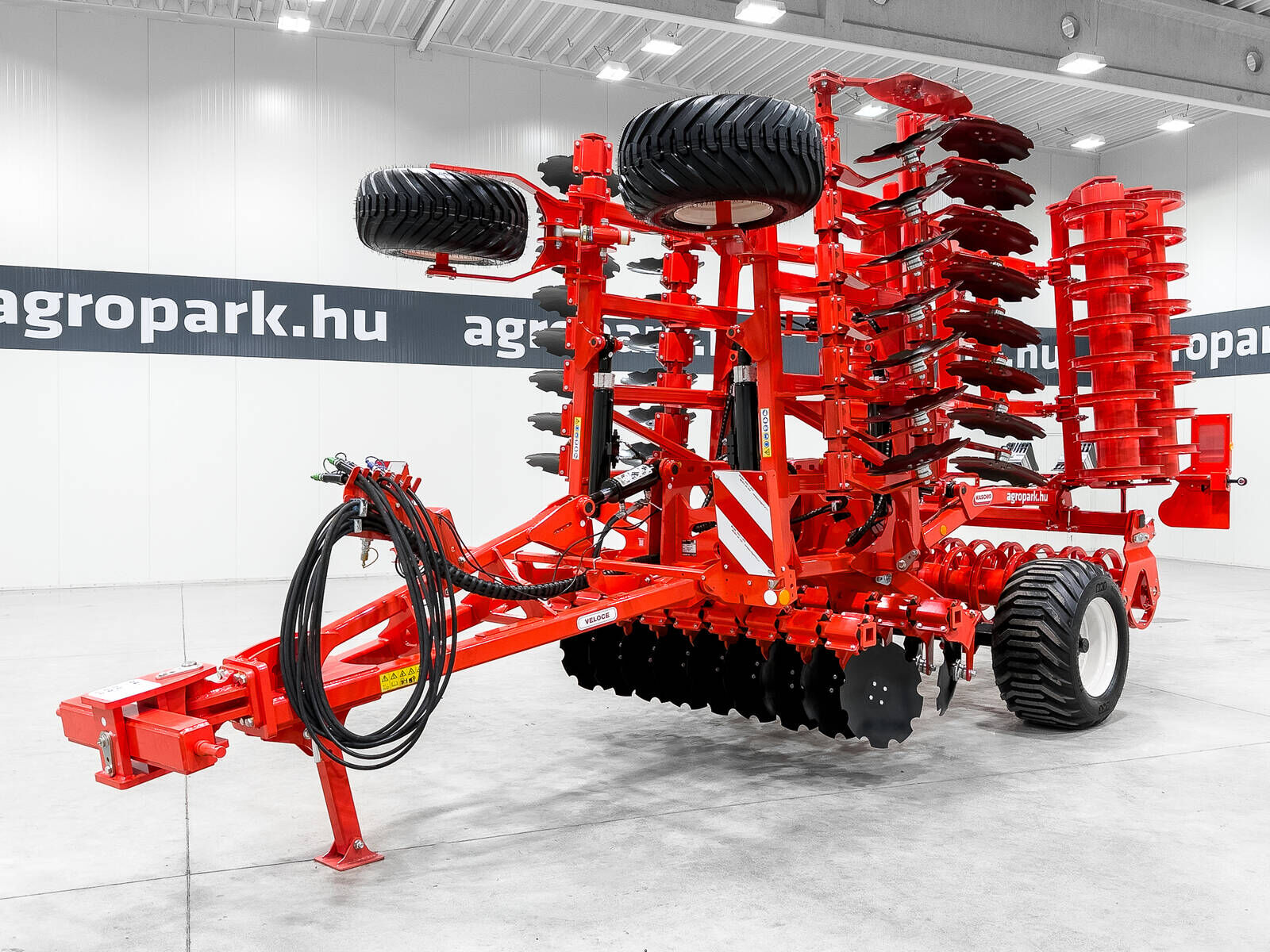 Veloce T 600 6m disc, light disc harrow 1