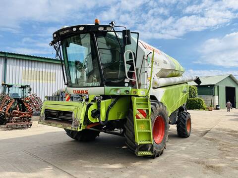 Claas Tucano 440 APS