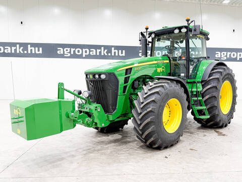 John Deere 8430 16/5 Powershift 40 km/h, ILS, Active Seat,