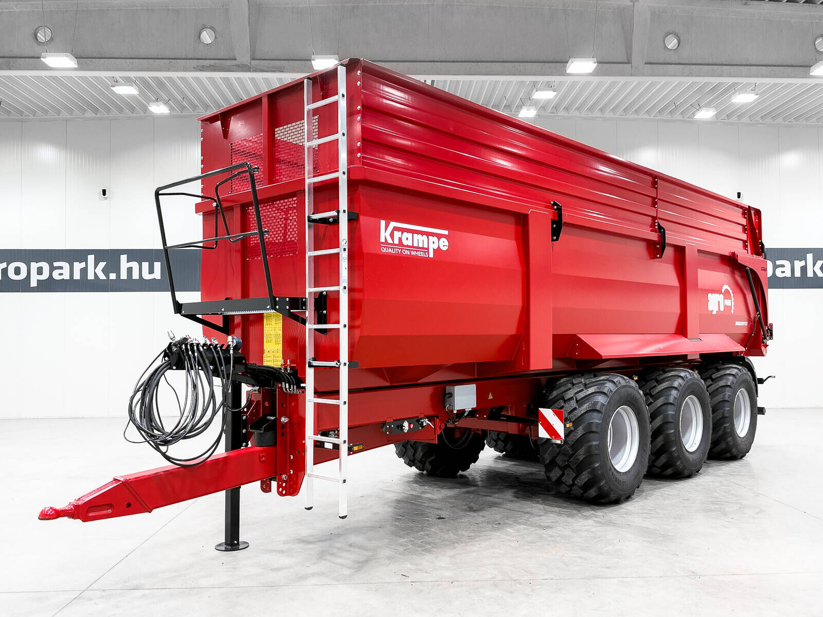 Krampe Big Body 900 (BB 900) 28 tons capacity, 46,1 m3, 1