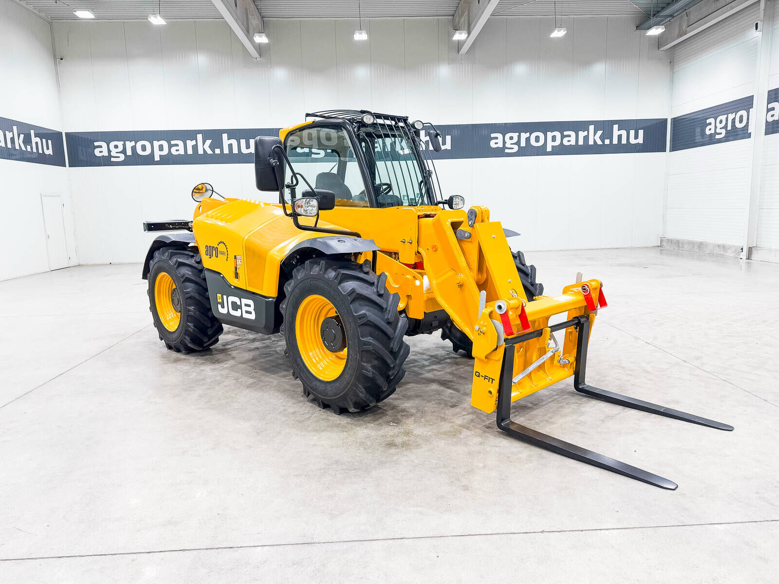 JCB 531-70 telehandler with 7 m lifting height, 3.10 2