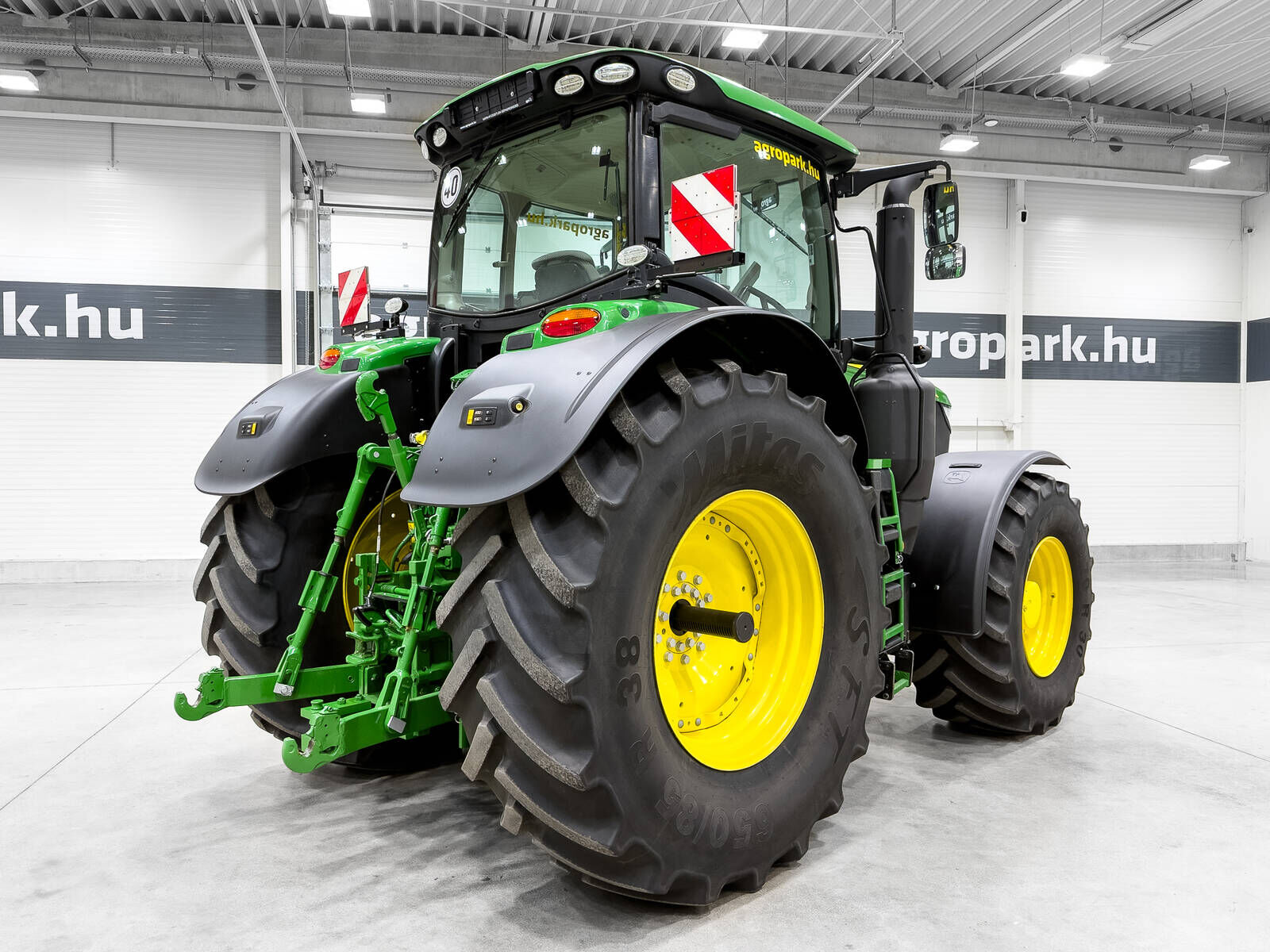 John Deere 6250R CommandPro, 4500 hrs service done, full Au 3