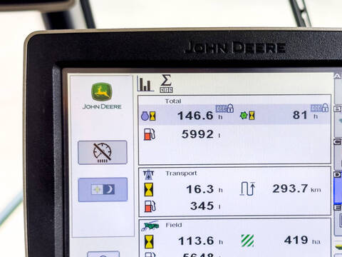 John Deere 8300 4WD