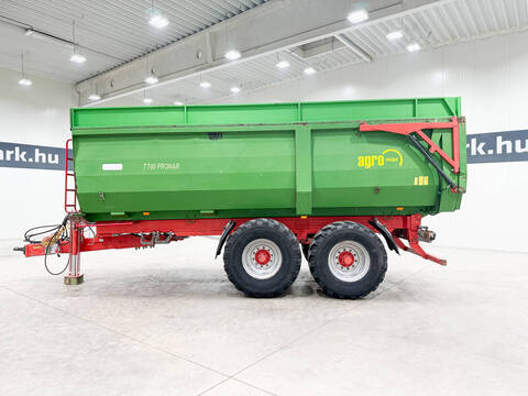 Pronar T700 rear-tipping monocoque trailer with 14,430 