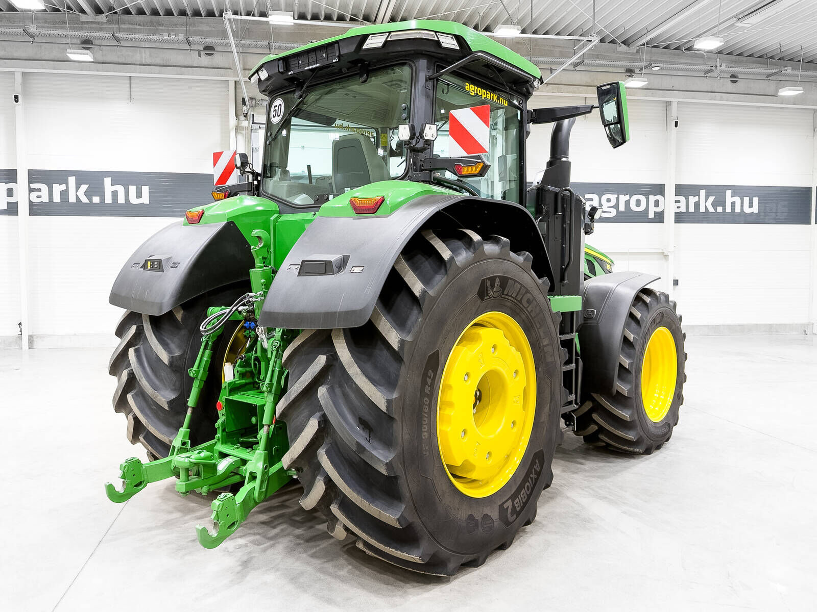 John Deere 8R 410 e23 Powershift 50 km/h transmission, fron 3