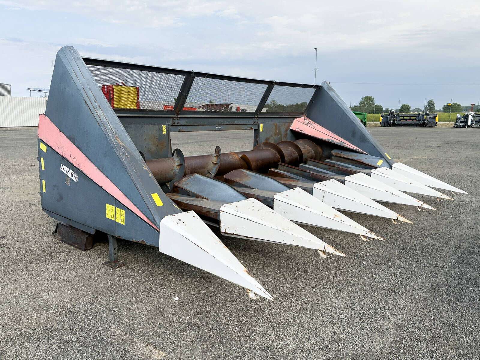676 Z 6 row sunflower header with chopper for JD 2