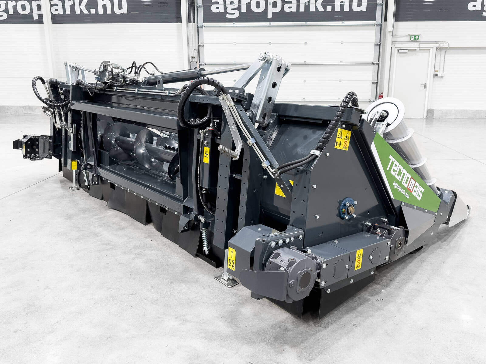 Tecnomais TMRP4 6R-F 6 row (75 cm), foldable corn header,  3