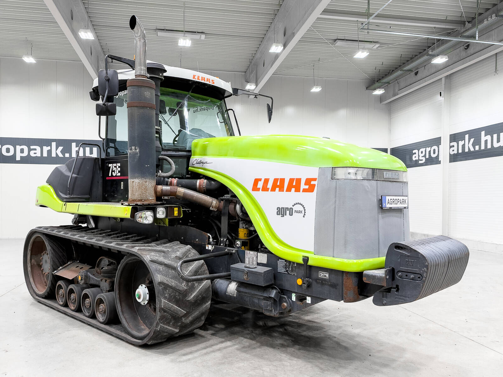 Claas Challenger 75E tractor, 10/2 Powershift, 10 lite 2