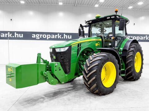 John Deere 8400R e23 Powershift 50 km/h, axle suspension, A