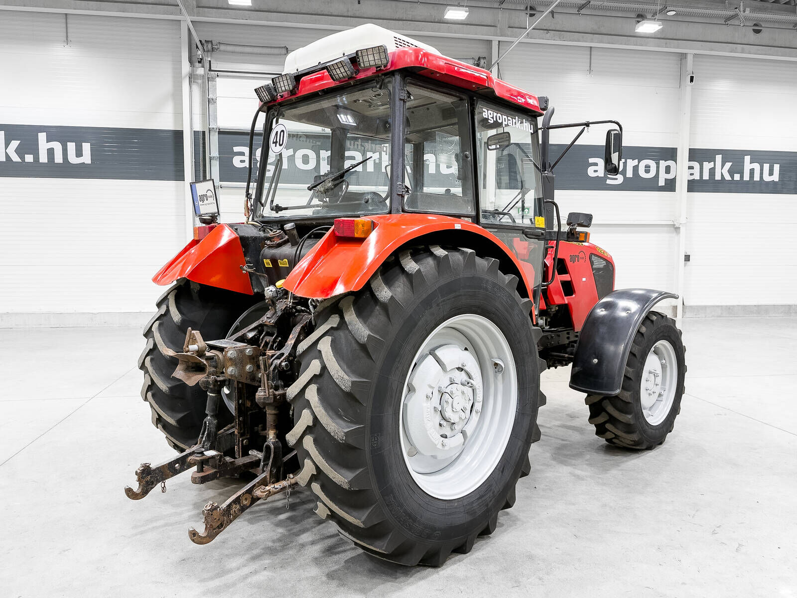 MTZ 922.4 with air con 3